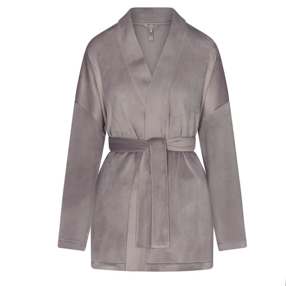 SKIMS velour Women's Gray short Robe in smoke color size small NWT NO TIE STRING